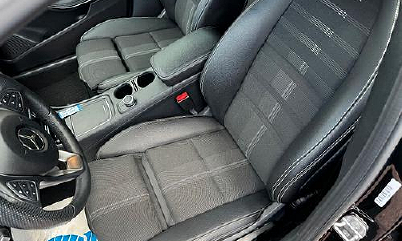 Mercedes-Benz Gla 20...