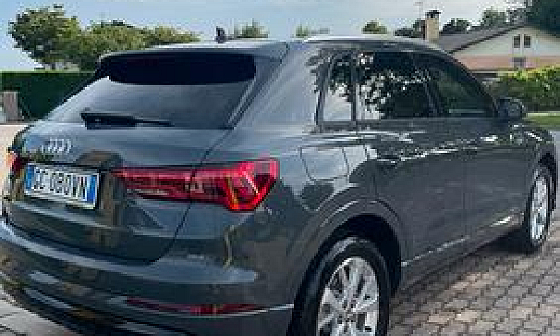 Audi Q3...