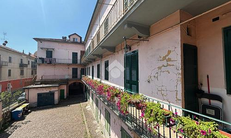 2 Locali A Chivasso...