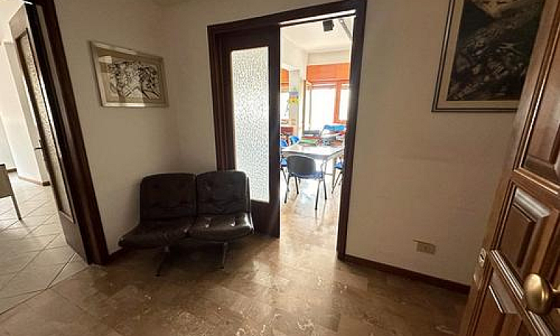 Ampio Appartamento P...