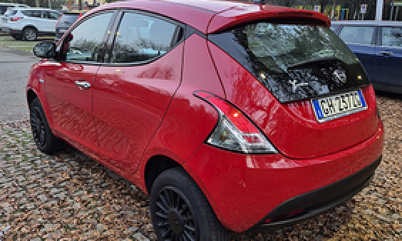 Lancia Ypsilon Ecoch...