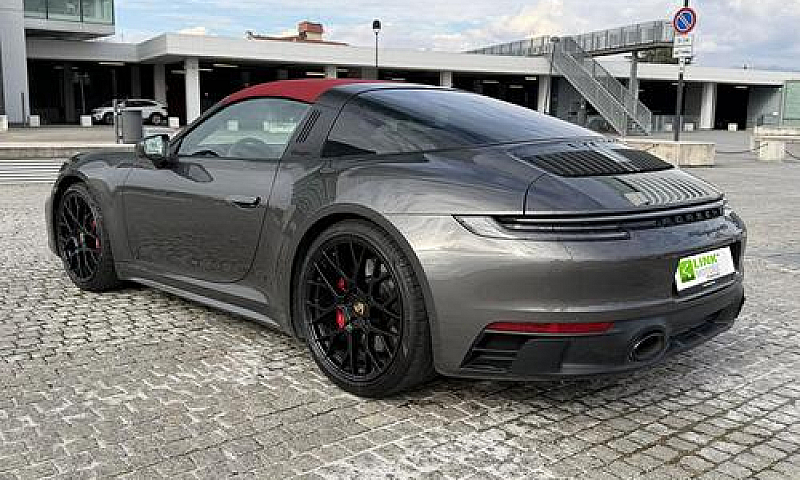 Porsche 911 Targa 4 ...