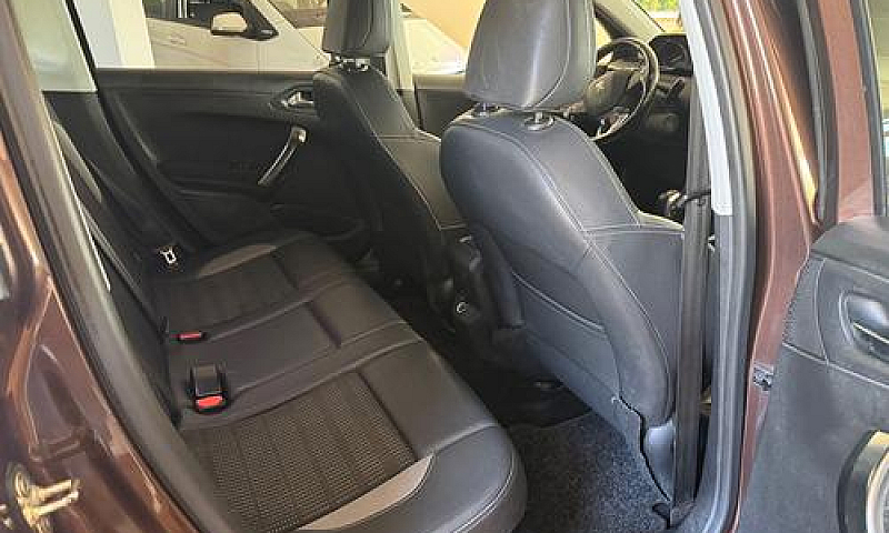 Peugeot 2008 1.6 E-H...