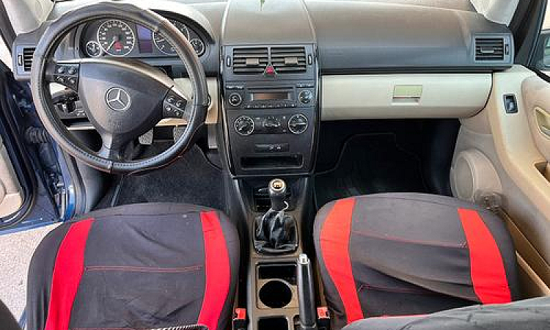 Mercedes-Benz A150 B...