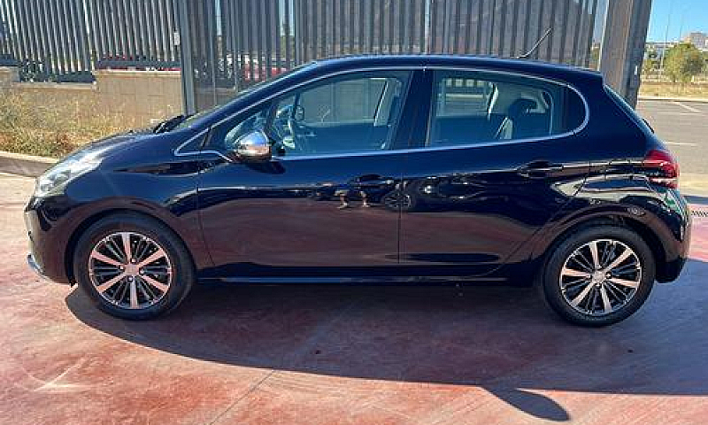 Peugeot 208 Puretech...