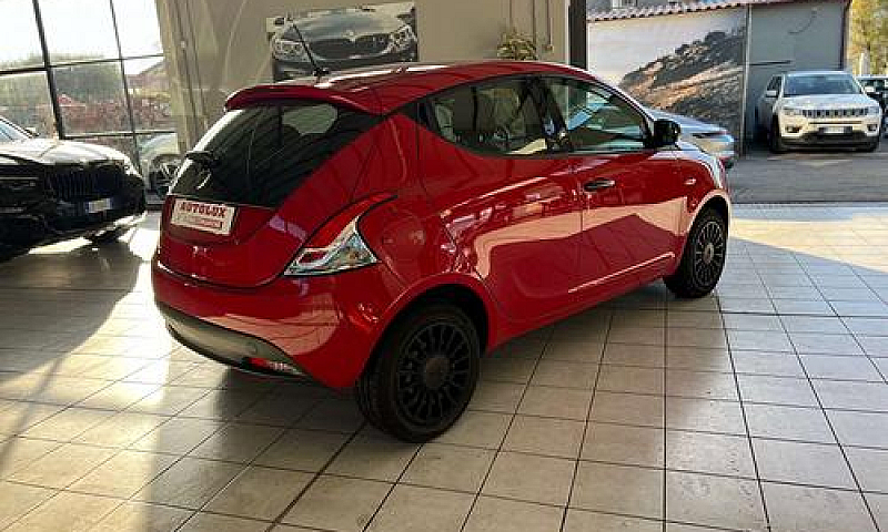 Lancia Ypsilon 1.2B ...