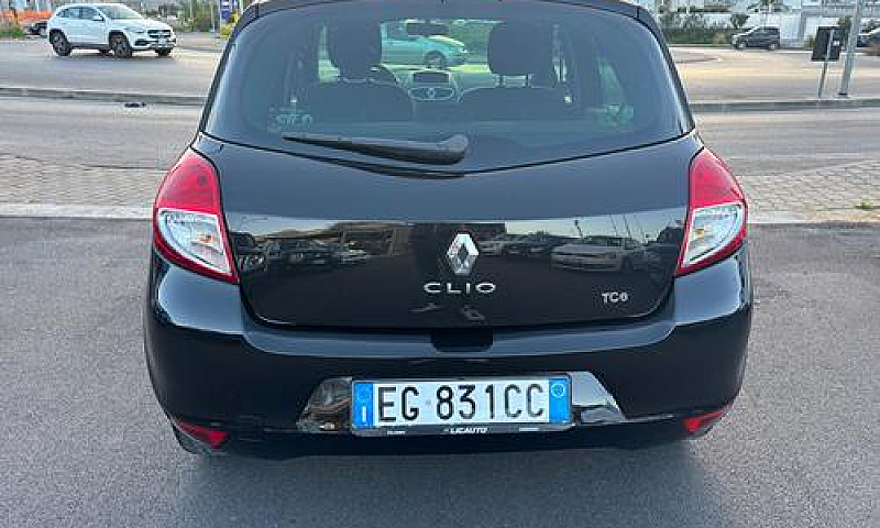 Renault Clio 1.2 16V...