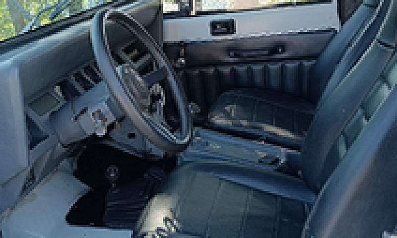 Jeep Wrangler Yj 2.5...