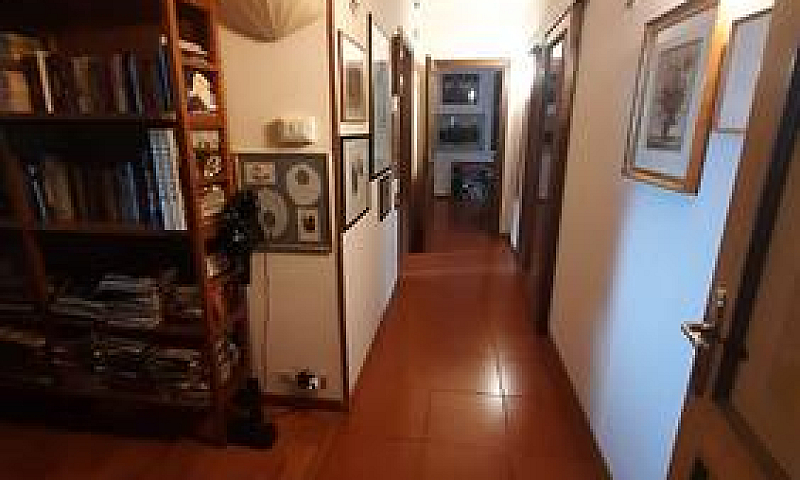 Appartamento In Zona...