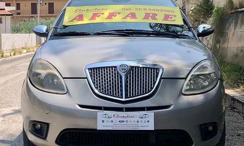 Lancia Ypsilon 1.3 M...
