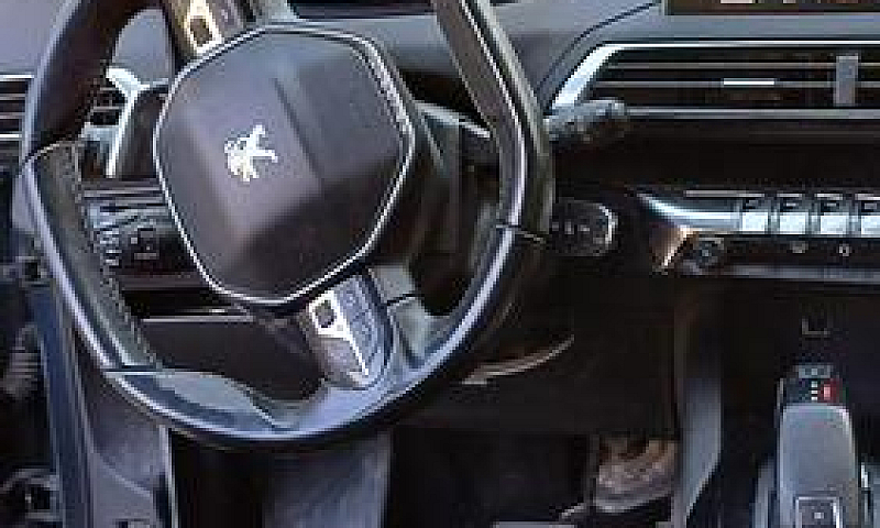 Peugeot 5008 1.6 Blu...