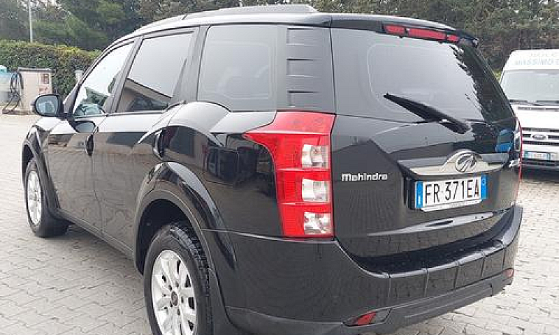 Mahindra Xuv 500 7 P...