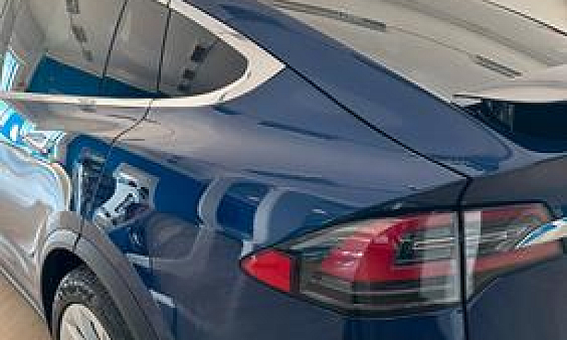 Tesla Model X...