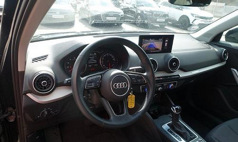 Audi Q2 35 Tfsi S Tr...