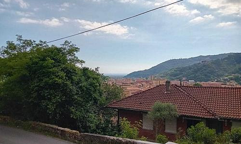Porzione Di Casa A C...
