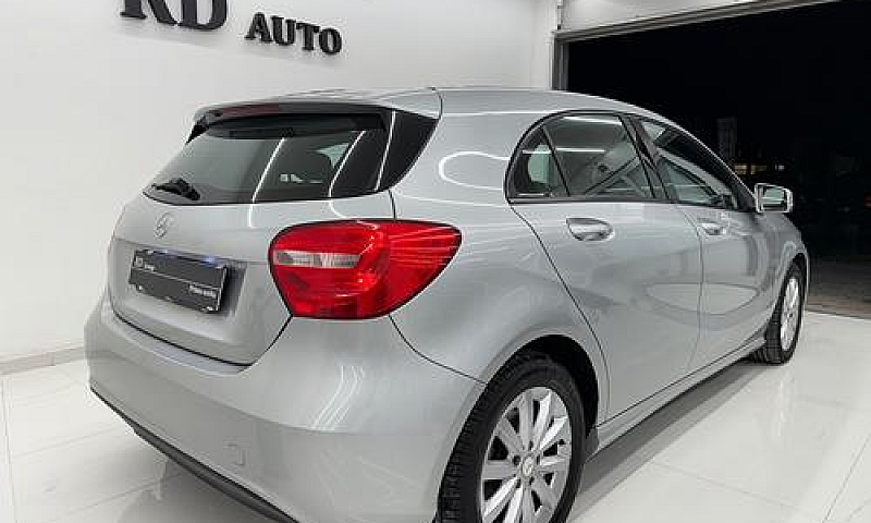 Mercedes-Benz A 180 ...