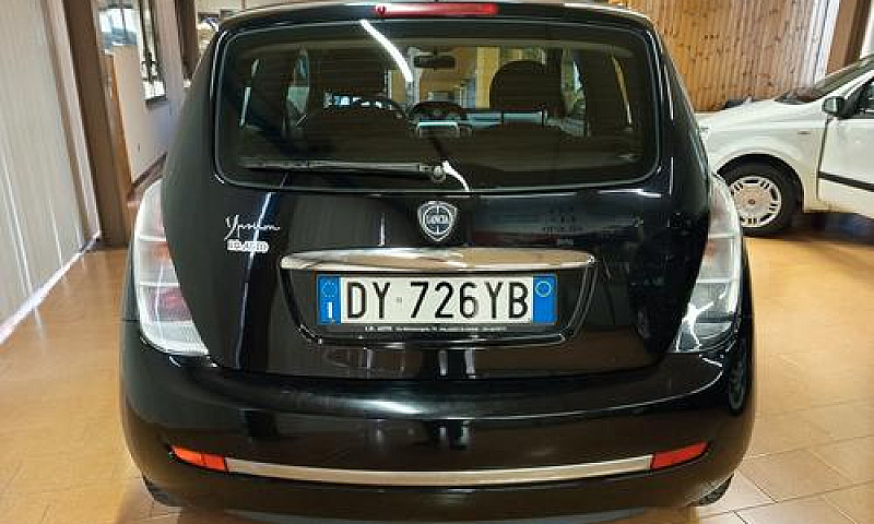 Lancia Ypsilon 1.4 P...