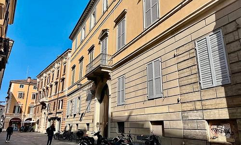 Centro Storico Ristr...