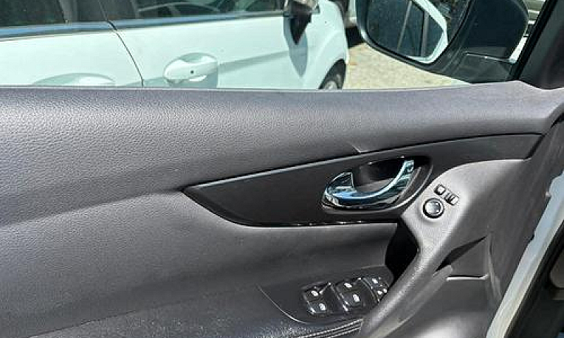 Nissan Qashqai 1.5 D...