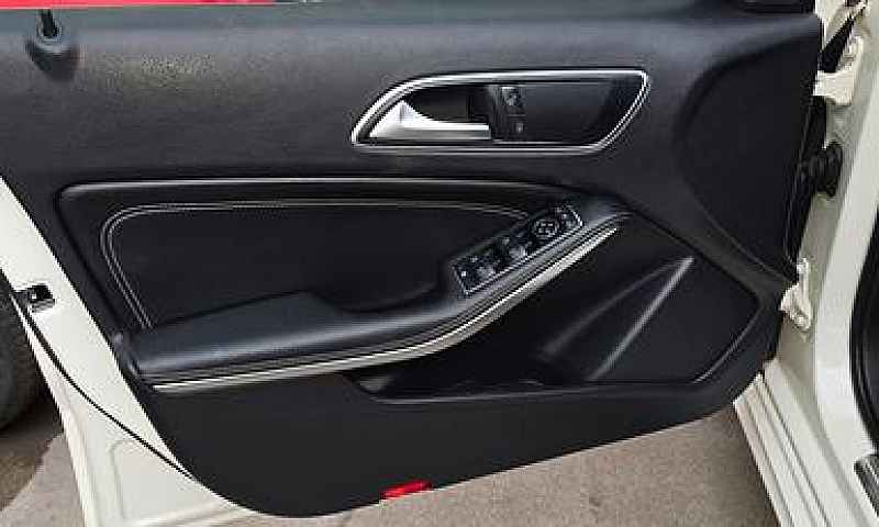 Mercedes-Benz A 180 ...