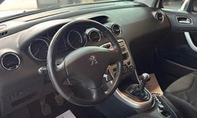 Peugeot 308 1.6 8V E...
