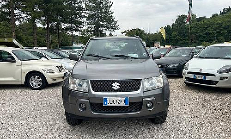 Suzuki Grand Vitara ...