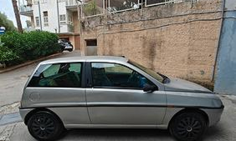 Lancia Y...