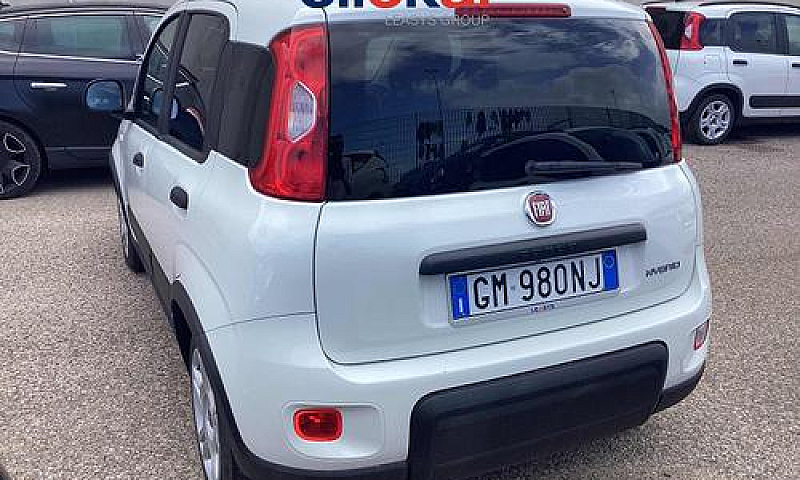 Fiat Panda Hybrid 1....