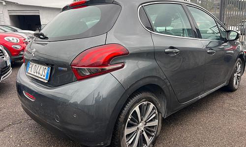 Peugeot 208 Puretech...