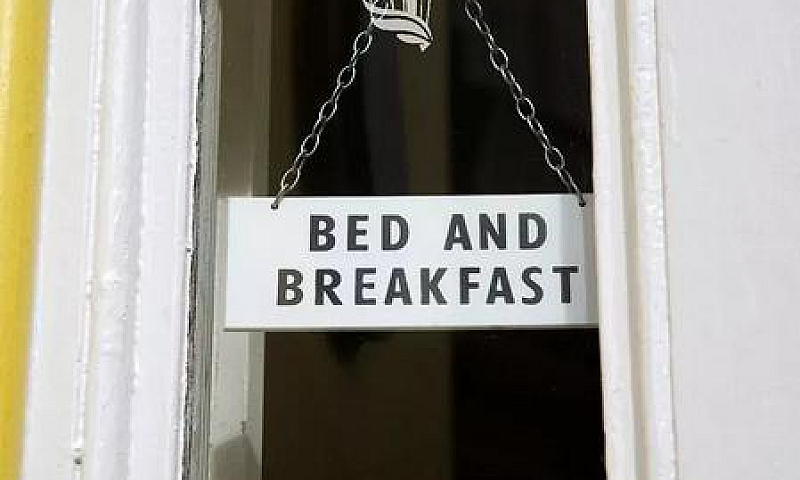 Bolzano: Licenza B&B...