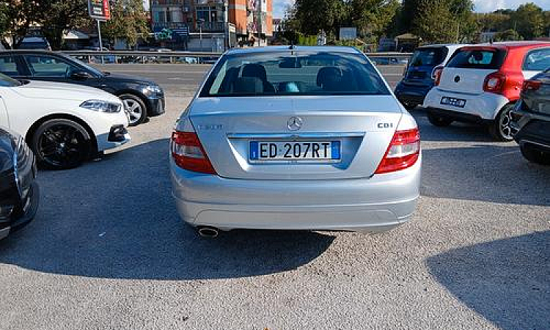 Mercedes-Benz C 200 ...