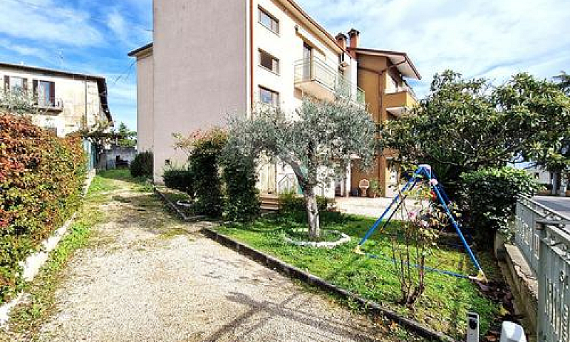3 Locali A Castel Ri...