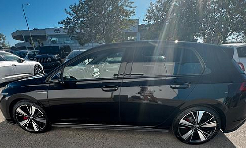 Golf Gtd Serie 8- 04...