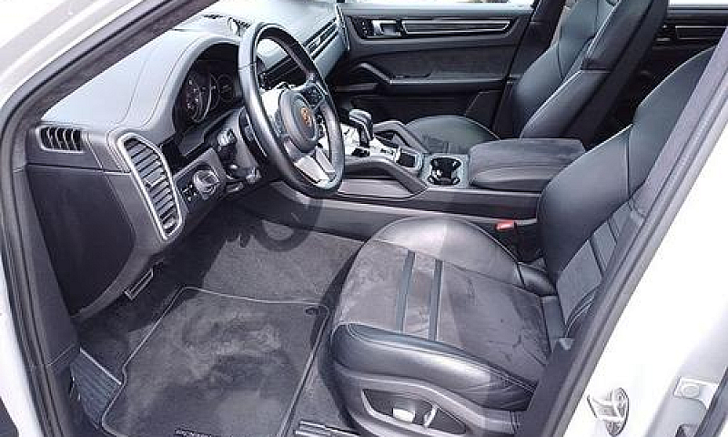 Porsche Cayenne Coup...