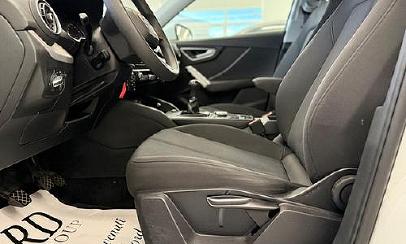 Audi Q2 1.6 Tdi Desi...
