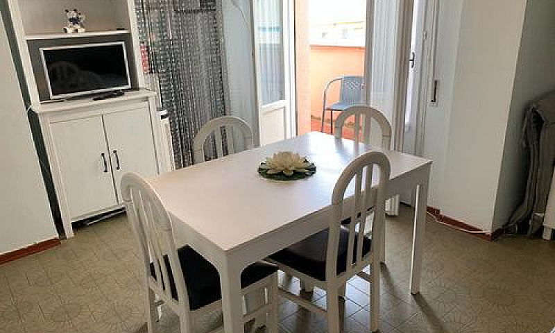 Bilocale Con Posto A...