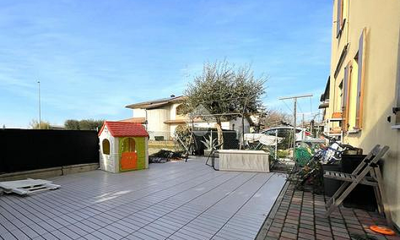 3 Locali A Cotignola...