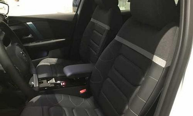 Citroen Ë-C4 Shine M...