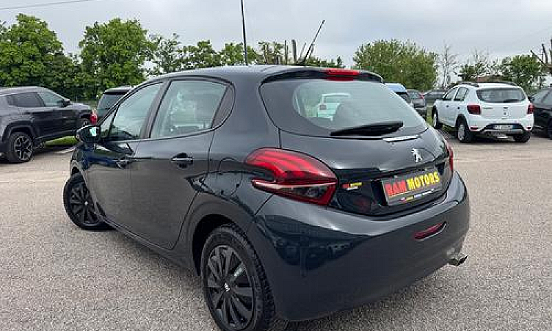 Peugeot 208 Bluehdi ...