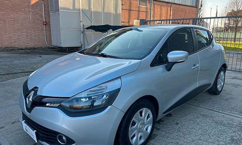 Renault Clio 1.5 Dci...