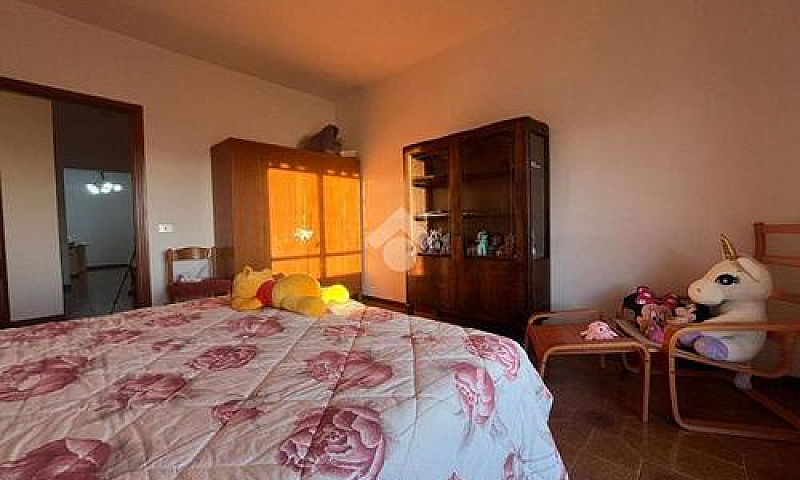4 Locali A Castelnuo...