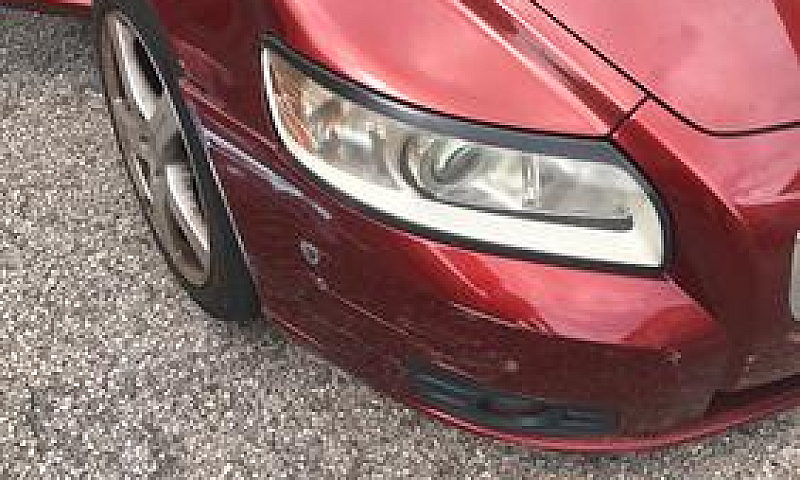 Volvo V50...