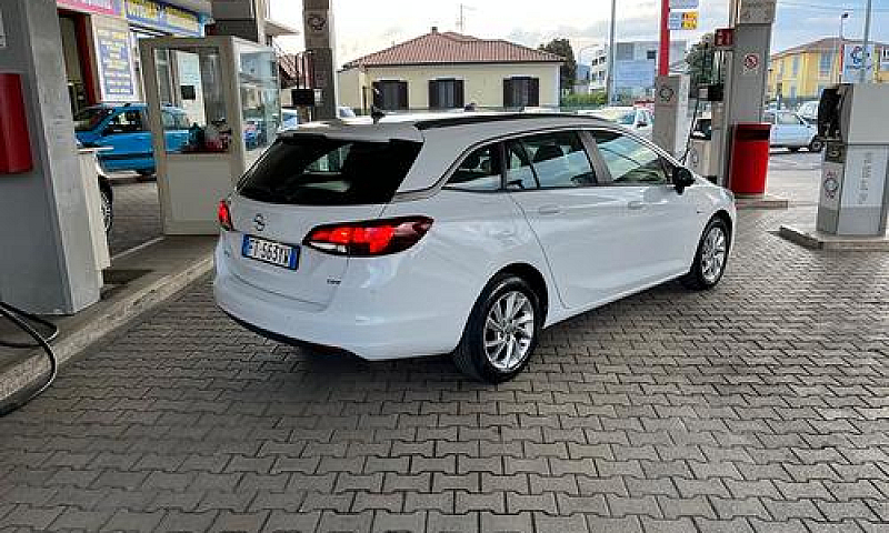 Opel Astra 1.6 Cdi A...