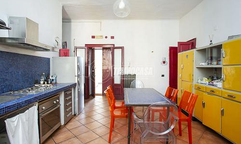 3 Locali Piano Alto...