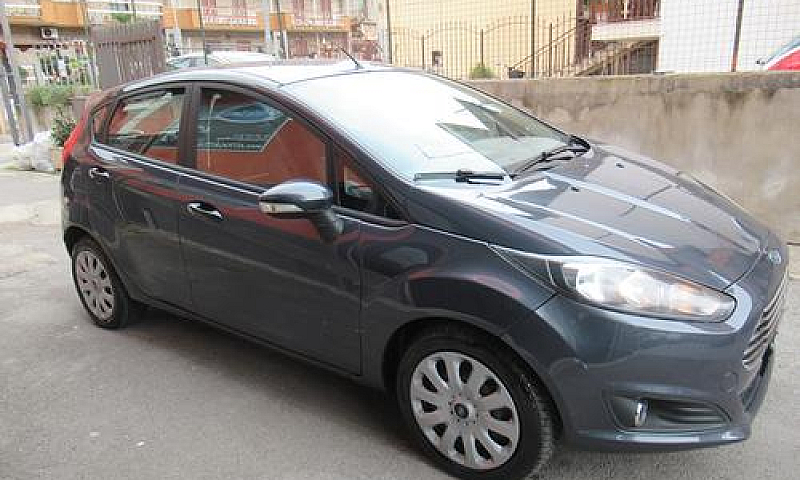 Ford Fiesta 1.4 5 Po...