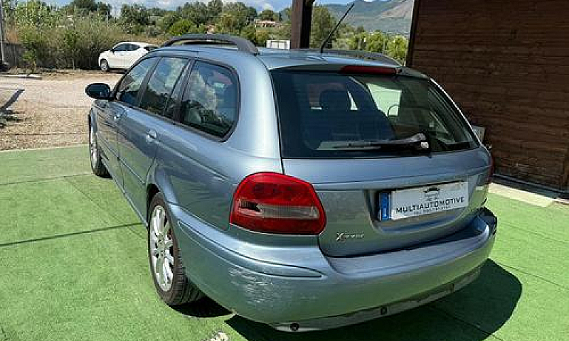 Jaguar X-Type...
