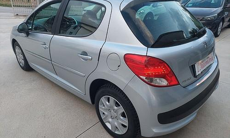Peugeot 207 Plus 1.4...