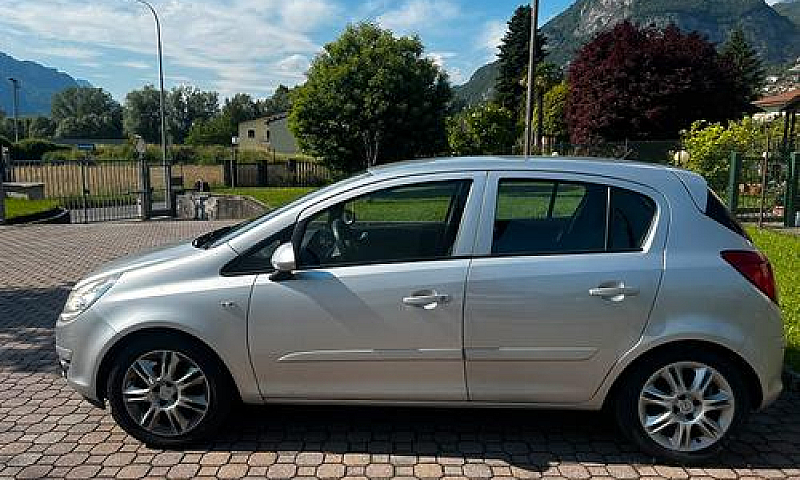 Opel Corsa Neopatent...