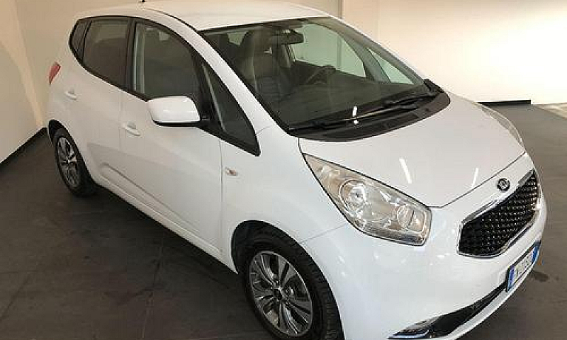 Kia Venga 1.4 Crdi 9...
