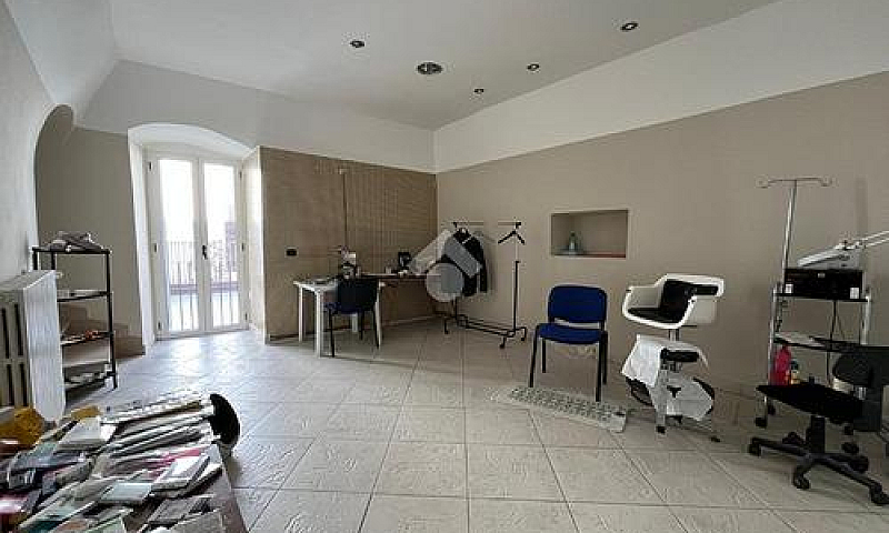 4 Locali A Santeramo...